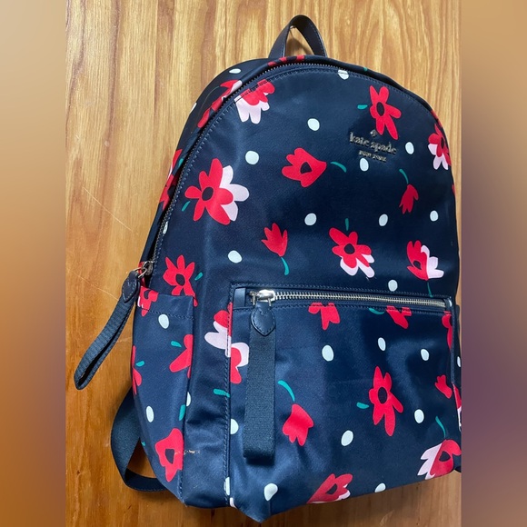 Backpack - Picture 2 of 6